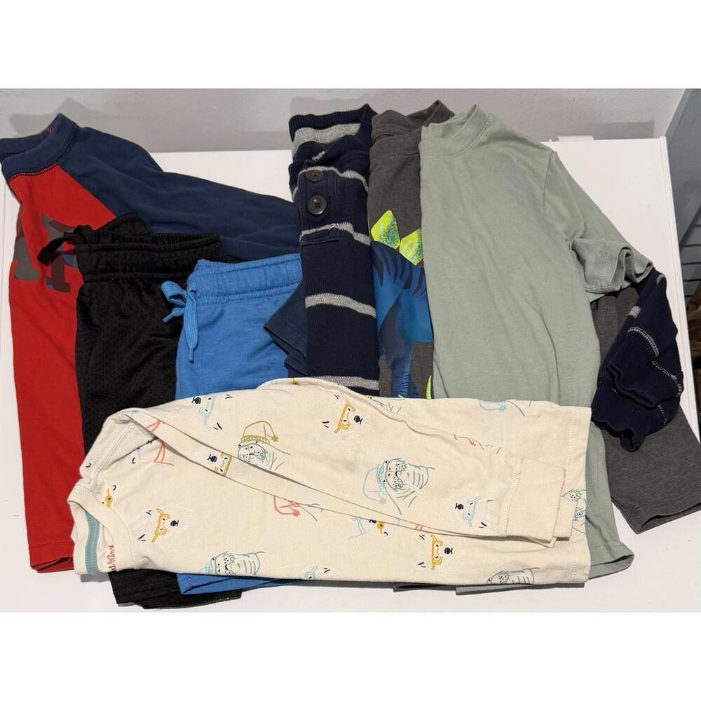 Boys Clothes Mix 7 Pieces Size Small (6-7) Multicolor